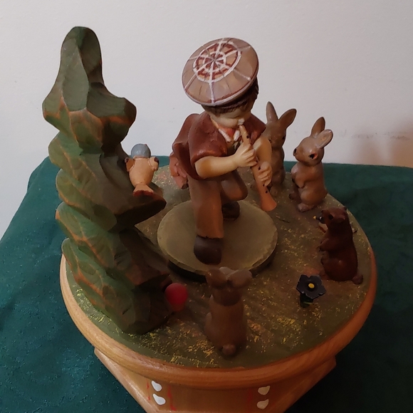 Vintage Anri Thoren Music Box Plays Look To The Rainbow. - Picture 4 of 10